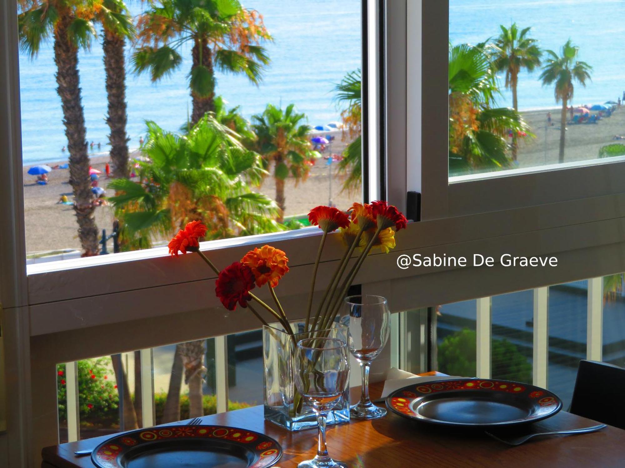 Love Nest By The Sea Wake Up With Ocean Views In Every Room Ruselo R408 Торрокс Номер фото
