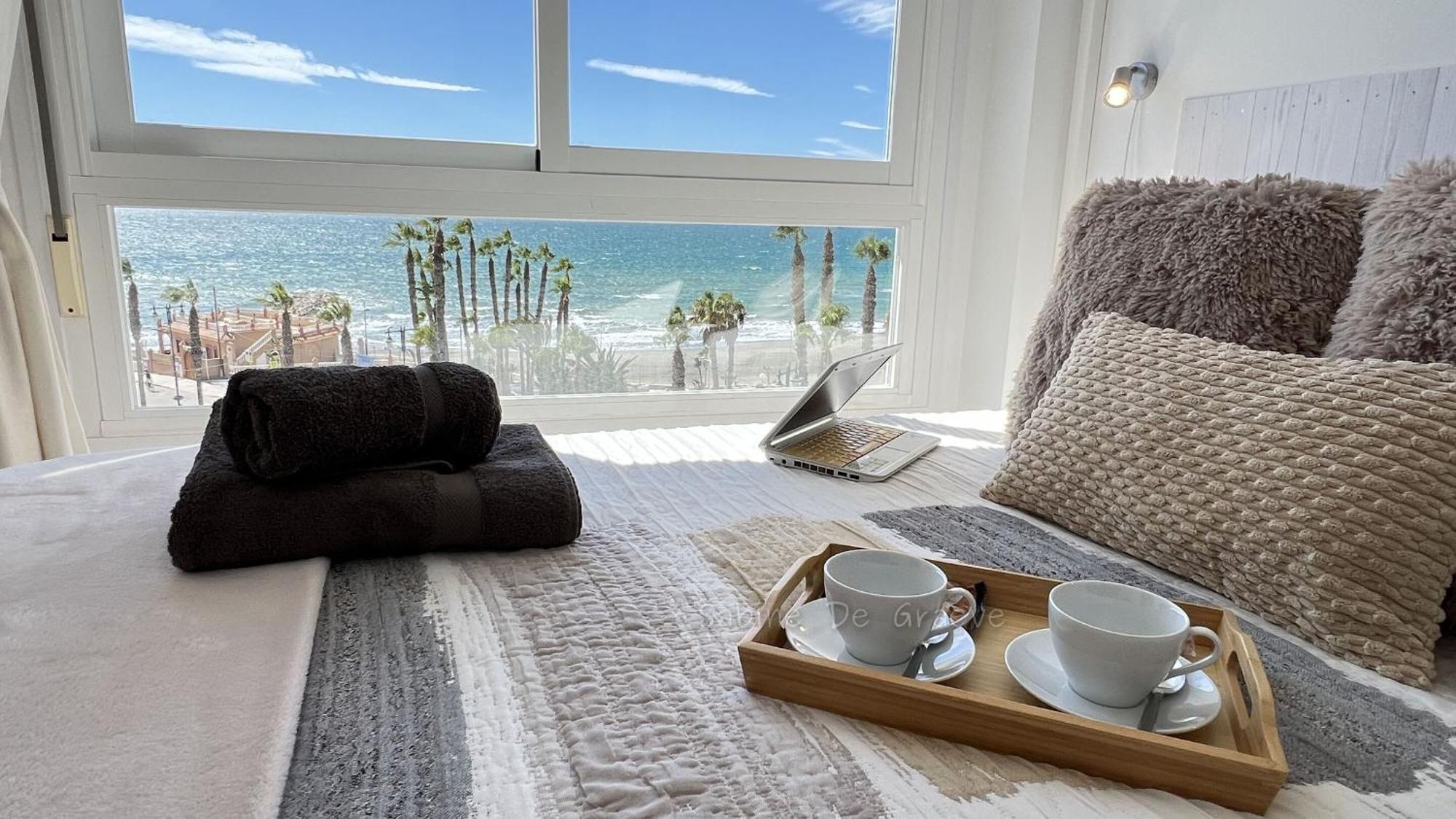 Love Nest By The Sea Wake Up With Ocean Views In Every Room Ruselo R408 Торрокс Екстер'єр фото
